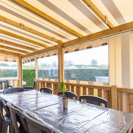 Mobilhome Confortable, Spacieux Et Lumineux Dans Apartment *