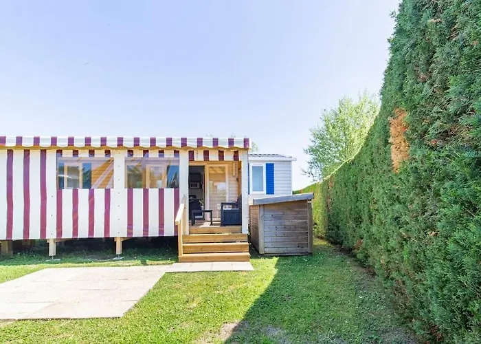 Mobilhome Confortable, Spacieux Et Lumineux Dans *