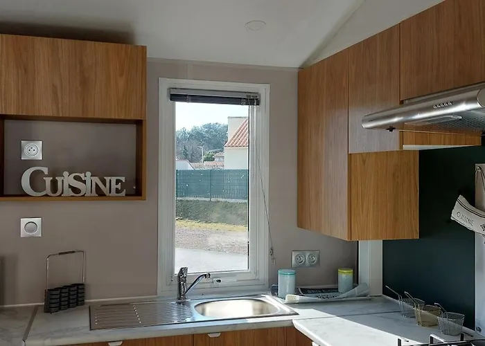 Mobilhome Confortable, Spacieux Et Lumineux Dans *